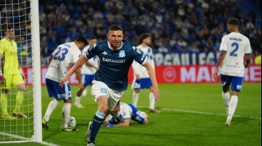 Racing se llevó un triunfo clave en Liniers con gol de Maravilla Martínez