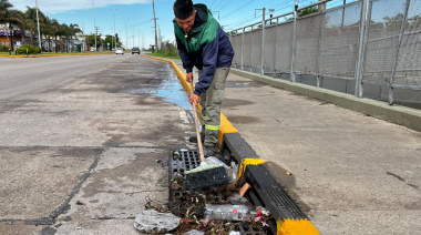Bacheo y limpieza tras la tormenta en Luis Guillón