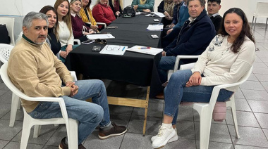 Varela gestiona con AySA una solución definitiva para los desagües de cuatro escuelas