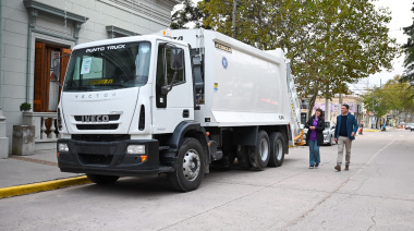 San Vicente refuerza su recolección de residuos con camiones de última generación