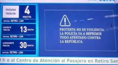 Mensaje del Gobierno en trenes advierte sobre represión en marcha de jubilados