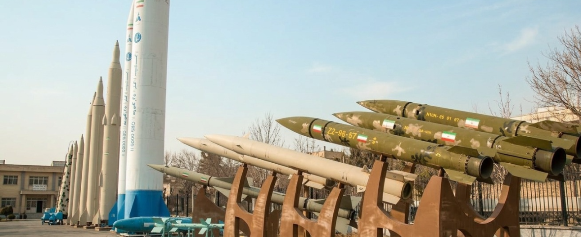 Irán advierte: misiles submarinos listos para entrar en acción