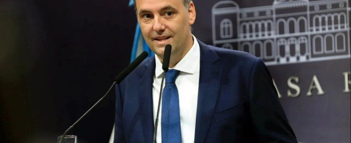Adorni, bajo la lupa por una mansión millonaria