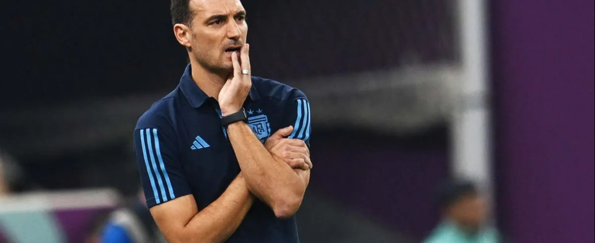Scaloni analiza una sorpresa para el Mundial