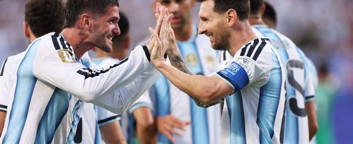 Messi hizo historia y Argentina arrancó con una goleada inolvidable