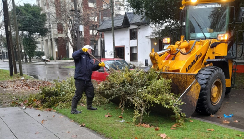 Tras la lluvia, limpieza sin descanso