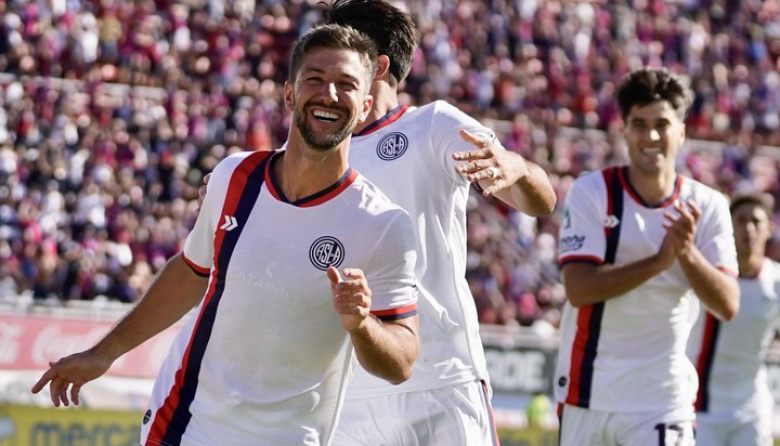 Pegó rápido y lo sostuvo