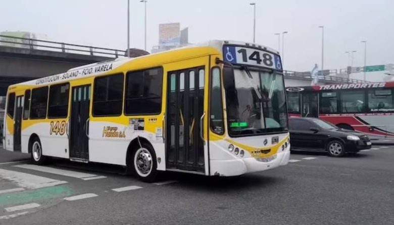 Intimación a la línea 148