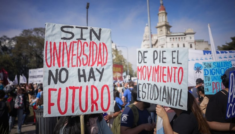 Paro universitario y amenaza de huelga indefinida
