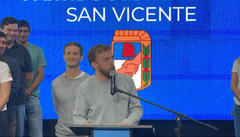 “Tenemos que construir una alternativa en 2027”