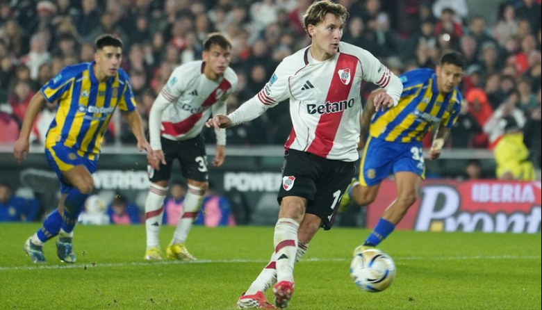 River sufrió, ganó y está en la final