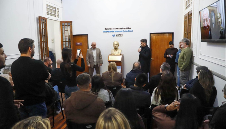 El Salón de los Pasos Perdidos ya lleva el nombre de Manuel Quindimil