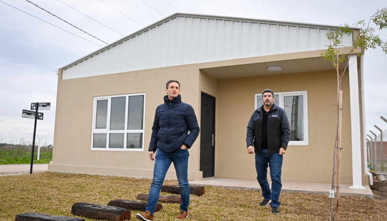 San Vicente mostró su modelo para acceder al suelo y la vivienda