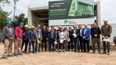 Cascallares y Kicillof recorrieron obras del Banco Provincia