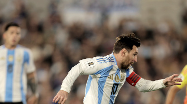 Con uno menos y sin Messi, Argentina rescató un punto agónico ante Colombia