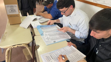Con demoras y baja participación inicial, se abrieron las urnas en la Provincia