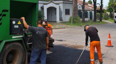 Avanzan los trabajos de bacheo en Esteban Echeverría