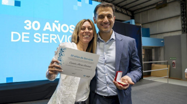 Reconocimiento a décadas de servicio en Lanús