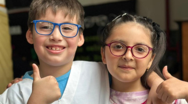 Más chicos de Almirante Brown recibieron sus anteojos