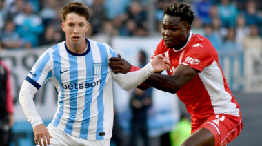 Racing avanzó, pero dejó más dudas que certezas
