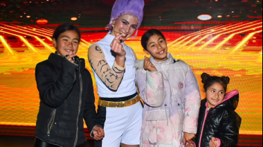 Ezeiza cerró un receso a puro teatro