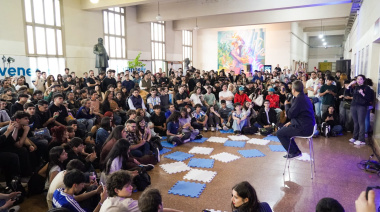 Massa reunió a más de mil jóvenes