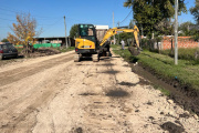 Arreglo de calles y zanjeo en Numancia Sur: avanza el plan vial en Presidente Perón