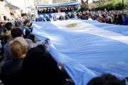Almirante Brown celebró el 9 de Julio con un emotivo desfile y danzas folklóricas