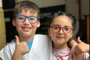 Más chicos de Almirante Brown recibieron sus anteojos