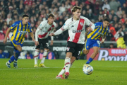 River sufrió, ganó y está en la final