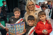 La locura por las figuritas copó Brown