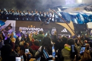 Bajo la lluvia, la Selección recibió el abrazo de todo un país
