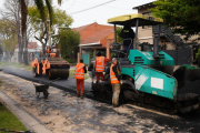 Lomas suma nuevos frentes de repavimentación y bacheo